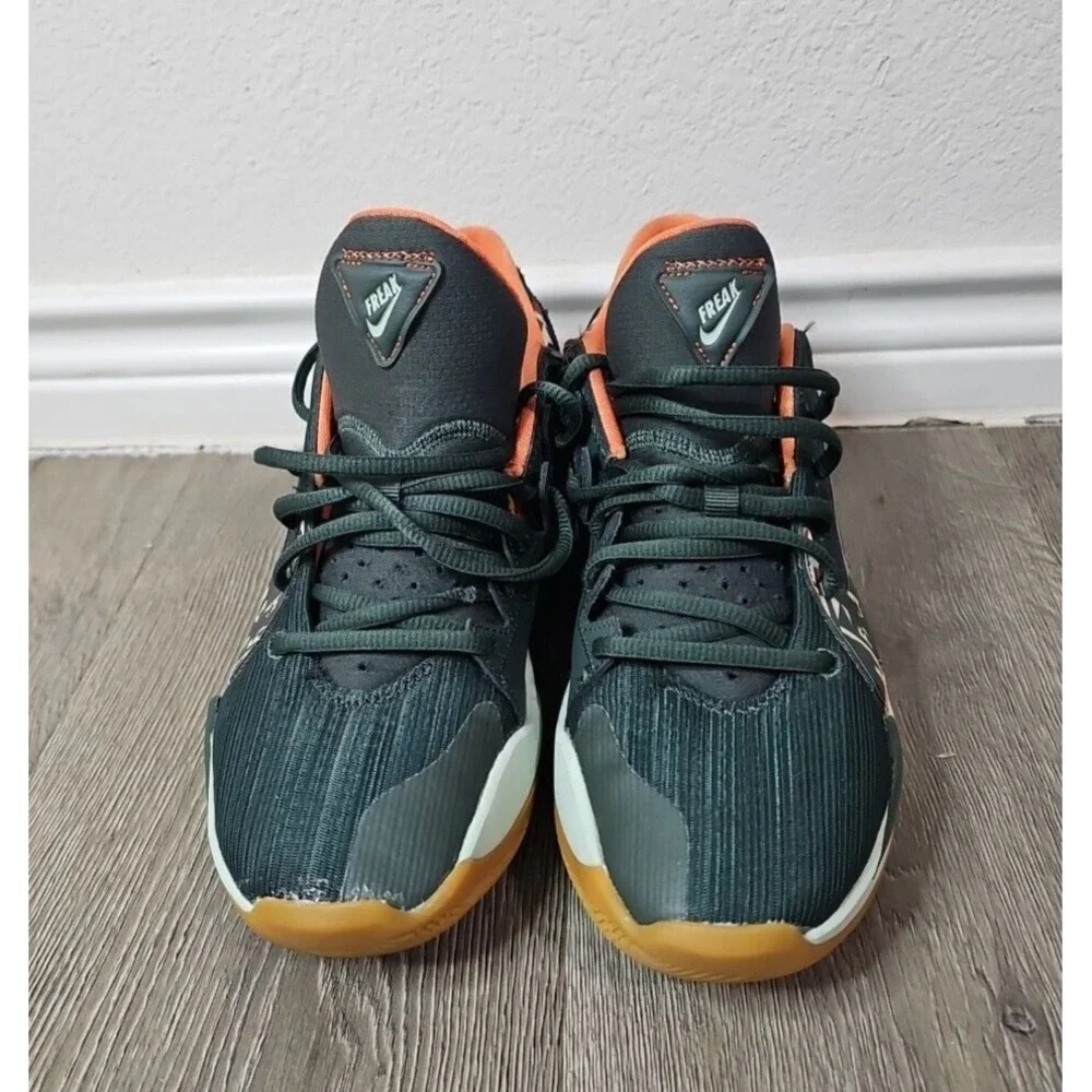 Nike Mens Zoom Freak 2 DC9853-300 Green Basketball Shoes Sneakers Size 8